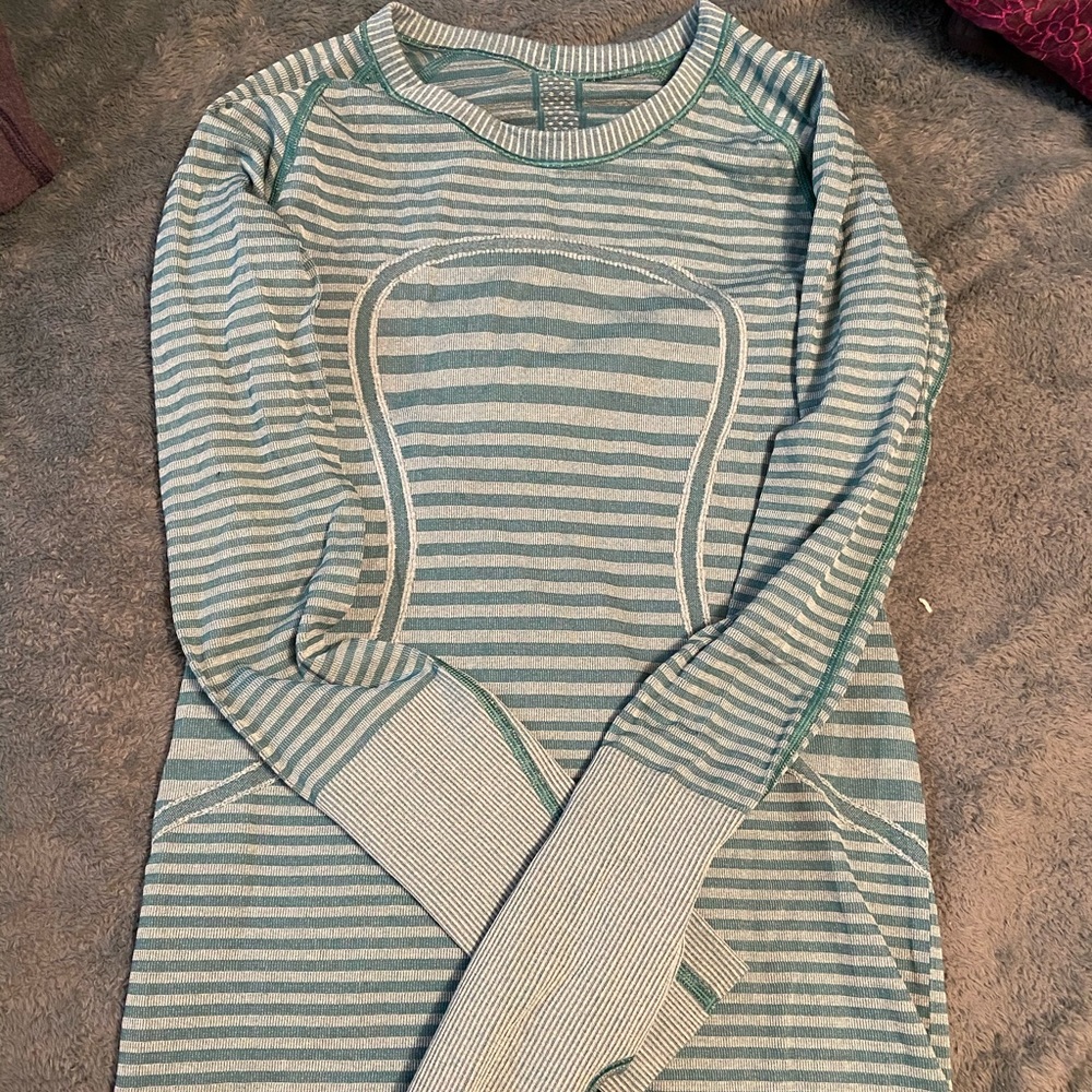 Lululemon Swifts Tech Long Sleeve - Sz 6